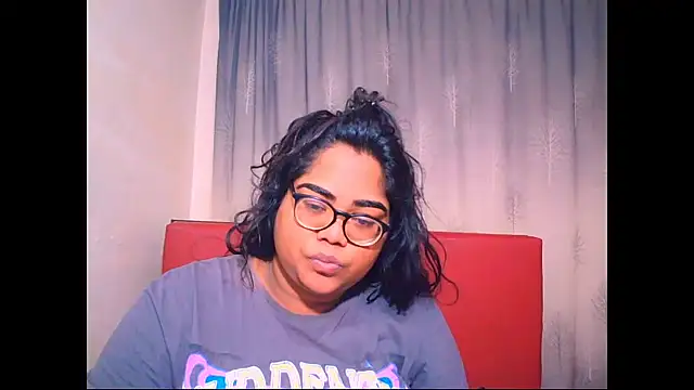 Snapshot of Indian_Lola00 chatting on October 2025 07:32:02 AM Indian Lola00 online show from October 2025 07:32:02 AM