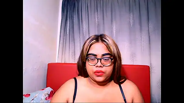 Indian Lola00 online show from February 2026 06:26:01 PM