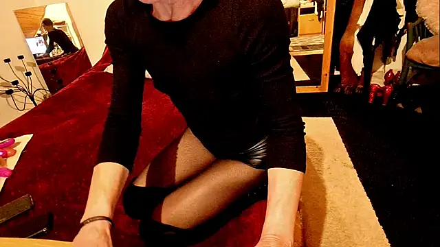 Hot Colettte online show from November 2025 08:31:02 PM