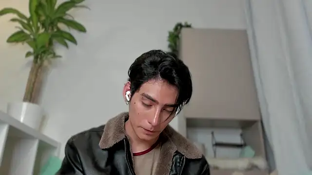 sebas rose online show from January 2025 02:38:01 AM