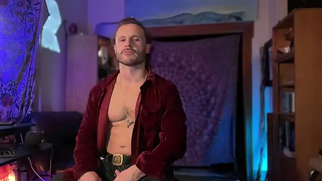 Snapshot of CowboyZuhly chatting on January 2026 01:28:02 PM CowboyZuhly online show from January 2026 01:28:02 PM