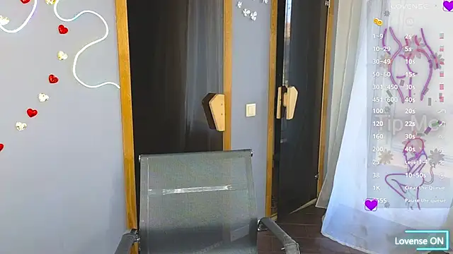 EmmyGreans online show from March 2025 12:34:01 PM