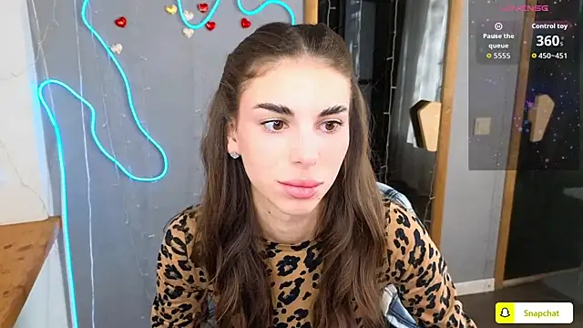 EmmyGreans online show from September 2025 05:35:01 AM