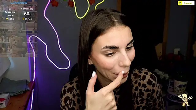 EmmyGreans online show from November 2025 12:38:01 PM