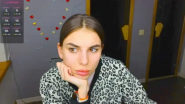 EmmyGreans online show from February 2025 12:38:01 PM