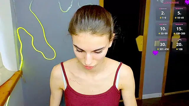 EmmyGreans online show from February 2025 12:27:02 PM