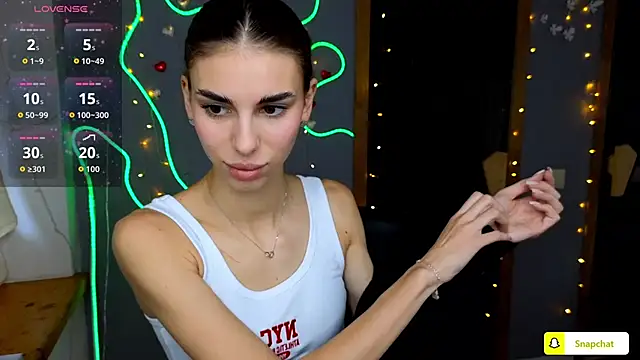 EmmyGreans online show from September 2025 05:44:02 AM