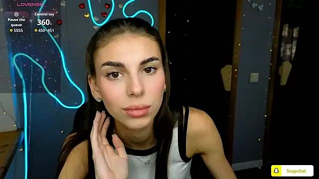 EmmyGreans online show from September 2025 12:00:02 PM