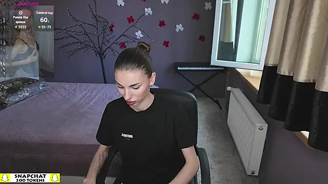 EmmyGreans online show from April 2026 11:46:02 AM