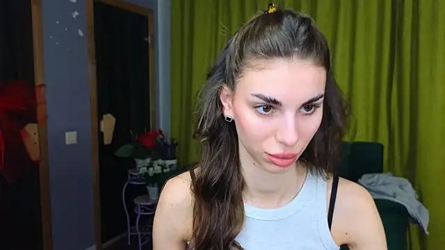 EmmyGreans online show from March 2026 05:42:01 AM