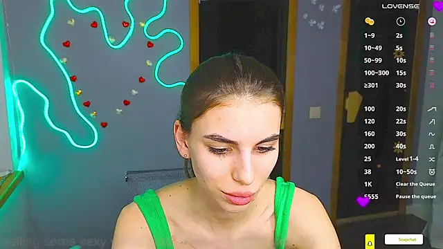 EmmyGreans online show from February 2025 04:20:02 PM