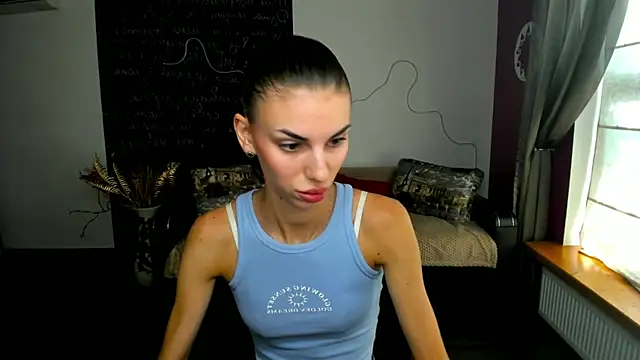 Snapshot of EmmyGreans chatting on July 2026 05:45:02 AM EmmyGreans online show from July 2026 05:45:02 AM