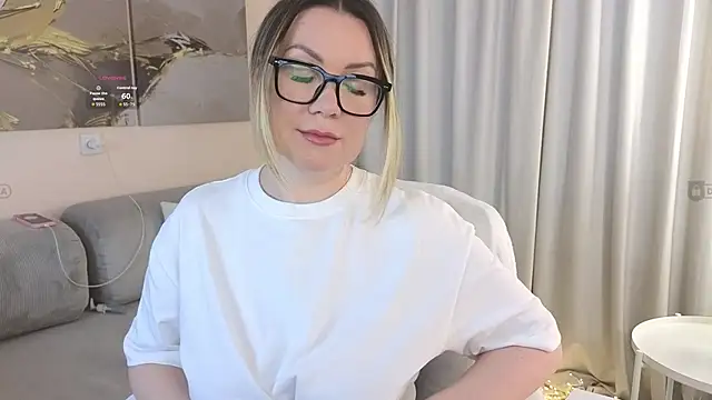 ElleCherry online show from January 2026 04:08:01 AM