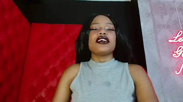 CrystalBrooke3x online show from November 2025 08:25:01 PM