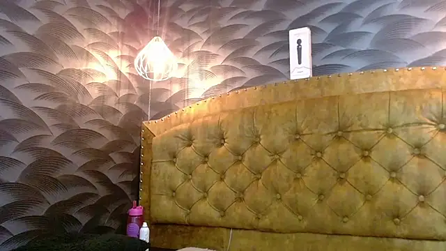 CrystalBrooke3x online show from October 2025 07:24:02 PM