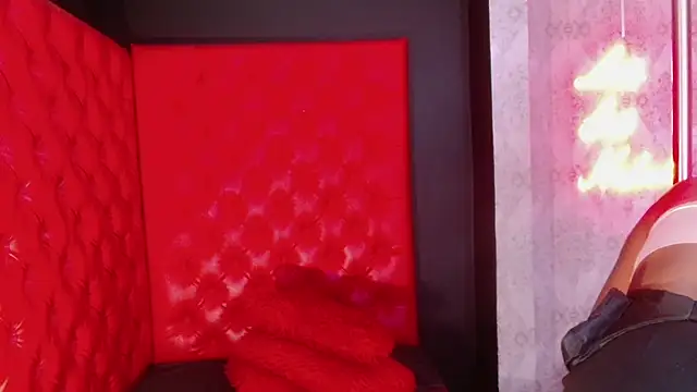 CrystalBrooke3x online show from November 2025 07:56:01 AM