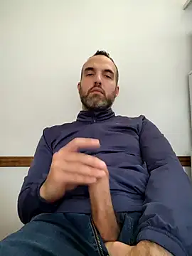 Snapshot of leon3875 chatting on September 2025 03:41:02 PM leon3875 online show from September 2025 03:41:02 PM