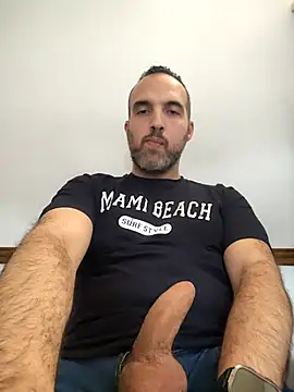 Snapshot of leon3875 chatting on November 2025 03:34:01 PM leon3875 online show from November 2025 03:34:01 PM