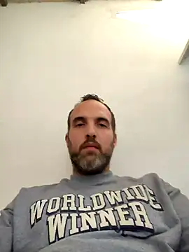 Snapshot of leon3875 chatting on November 2025 03:48:01 PM leon3875 online show from November 2025 03:48:01 PM