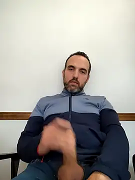 Snapshot of leon3875 chatting on October 2025 03:30:01 PM leon3875 online show from October 2025 03:30:01 PM