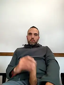 Snapshot of leon3875 chatting on January 2025 03:32:02 PM leon3875 online show from January 2025 03:32:02 PM