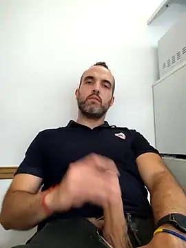 Snapshot of leon3875 chatting on February 2025 03:48:02 PM leon3875 online show from February 2025 03:48:02 PM