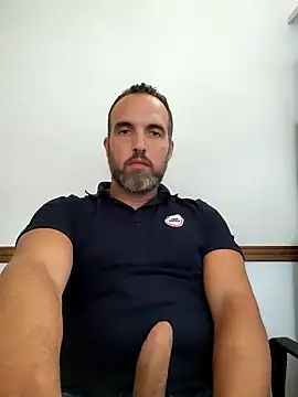 leon3875 online show from February 2026 03:28:01 PM