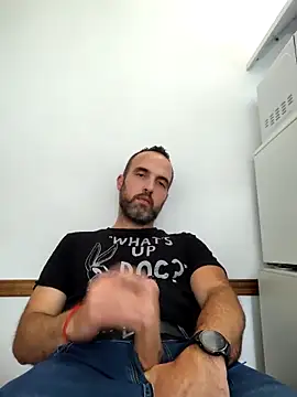 Snapshot of leon3875 chatting on March 2025 03:35:01 PM leon3875 online show from March 2025 03:35:01 PM