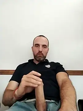 Snapshot of leon3875 chatting on December 2024 03:22:01 PM leon3875 online show from December 2024 03:22:01 PM