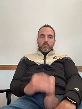 leon3875 online show from February 2026 03:24:01 PM