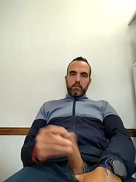 Snapshot of leon3875 chatting on March 2025 03:29:01 PM leon3875 online show from March 2025 03:29:01 PM