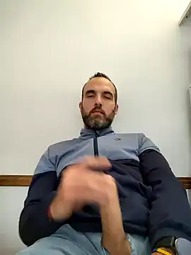 Snapshot of leon3875 chatting on March 2025 03:29:02 PM leon3875 online show from March 2025 03:29:02 PM