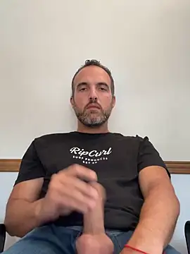 leon3875 online show from February 2026 03:12:02 PM