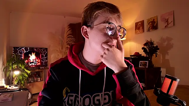 Mr evan1 online show from September 2025 04:35:02 PM