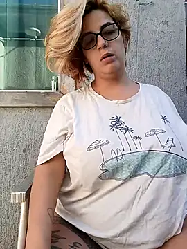 Snapshot of Escarlate4you_ chatting on November 2025 10:15:01 AM Escarlate4you online show from November 2025 10:15:01 AM