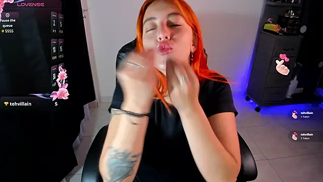 Violetaarey online show from June 2026 12:43:02 AM