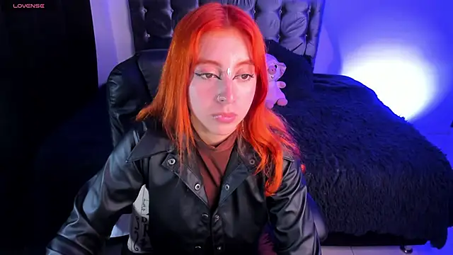 Violetaarey online show from February 2026 02:33:01 AM