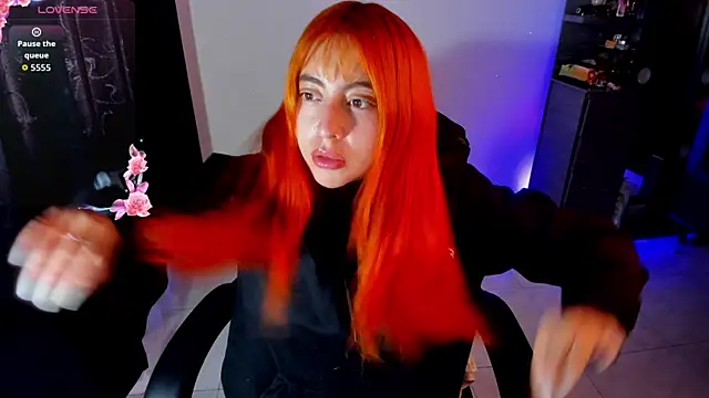 Violetaarey online show from June 2026 07:08:02 PM
