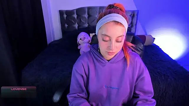 Violetaarey online show from February 2026 03:19:02 AM