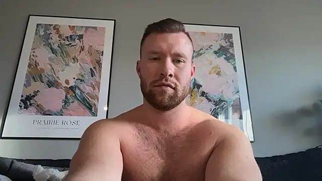 Snapshot of swekingxx chatting on February 2026 02:51:01 PM swekingxx online show from February 2026 02:51:01 PM