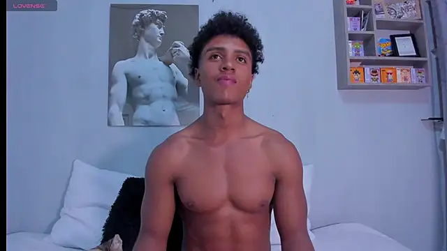 MagnusKing  online show from November 2025 04:06:01 AM