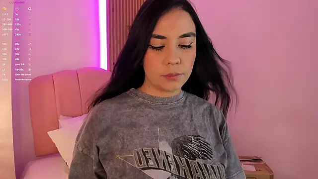 Mara Betancurt online show from April 2026 07:42:02 PM