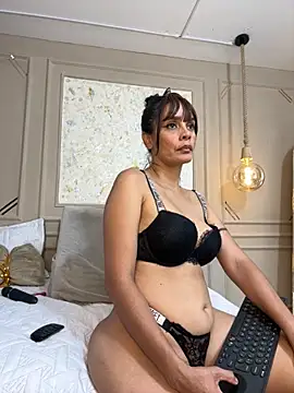 Snapshot of Alishak chatting on November 2025 10:21:02 PM Alishak online show from November 2025 10:21:02 PM