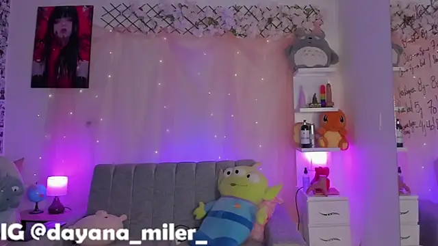 Snapshot of _dayana_miler chatting on October 2025 01:28:02 AM dayana miler online show from October 2025 01:28:02 AM
