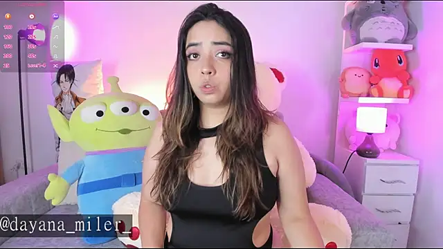 Snapshot of _dayana_miler chatting on June 2026 03:17:02 PM dayana miler online show from June 2026 03:17:02 PM