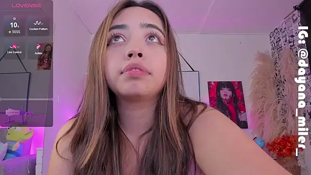 Snapshot of _dayana_miler chatting on March 2025 03:45:01 AM dayana miler online show from March 2025 03:45:01 AM
