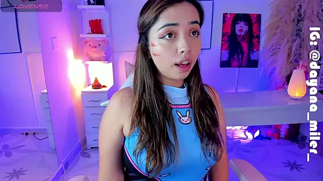 Snapshot of _dayana_miler chatting on February 2025 12:58:02 AM dayana miler online show from February 2025 12:58:02 AM
