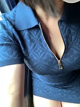 May-Squirt online show from November 2025 03:00:02 AM