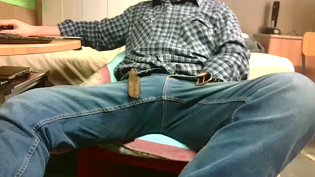 Snapshot of Giulio35_Pika chatting on February 2026 05:21:01 PM Giulio35 Pika online show from February 2026 05:21:01 PM