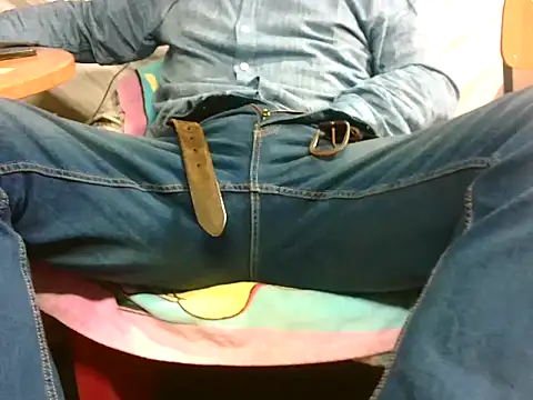 Snapshot of Giulio35_Pika chatting on October 2025 02:06:02 PM Giulio35 Pika online show from October 2025 02:06:02 PM